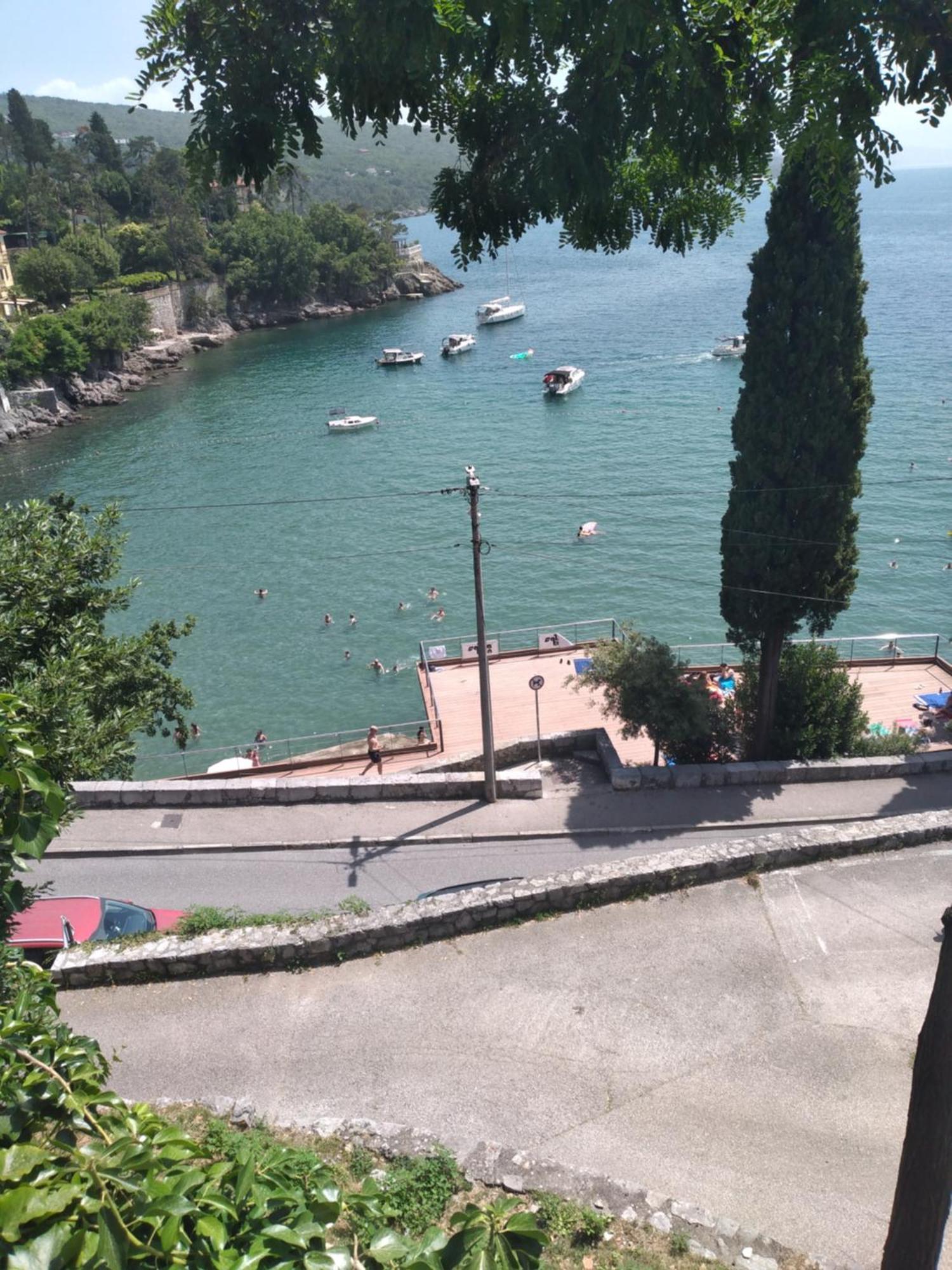 Apartment Zlatko , Ten Steps To The Sea โอปาติยา ภายนอก รูปภาพ
